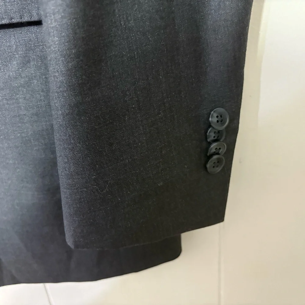 Peter Millar 100% Wool Charcoal Gray Blazer Jacket Size 42T Classic Tailored Fit